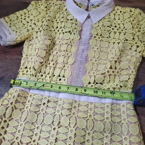 NWT Endless Rose Crochet Lace Overlay Dress Size M - Picture 10 of 13